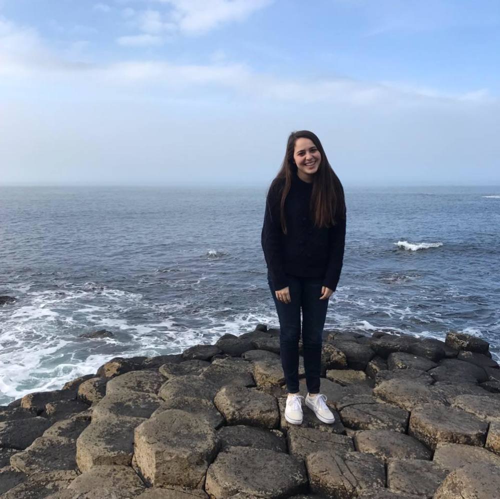 Meet your Posher, Caitlin